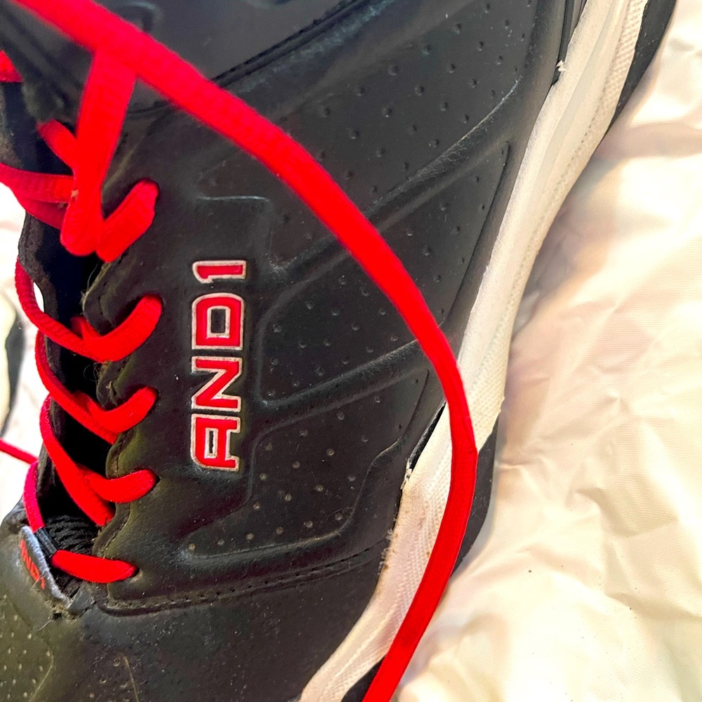 Shoes - Picture 4 of 4